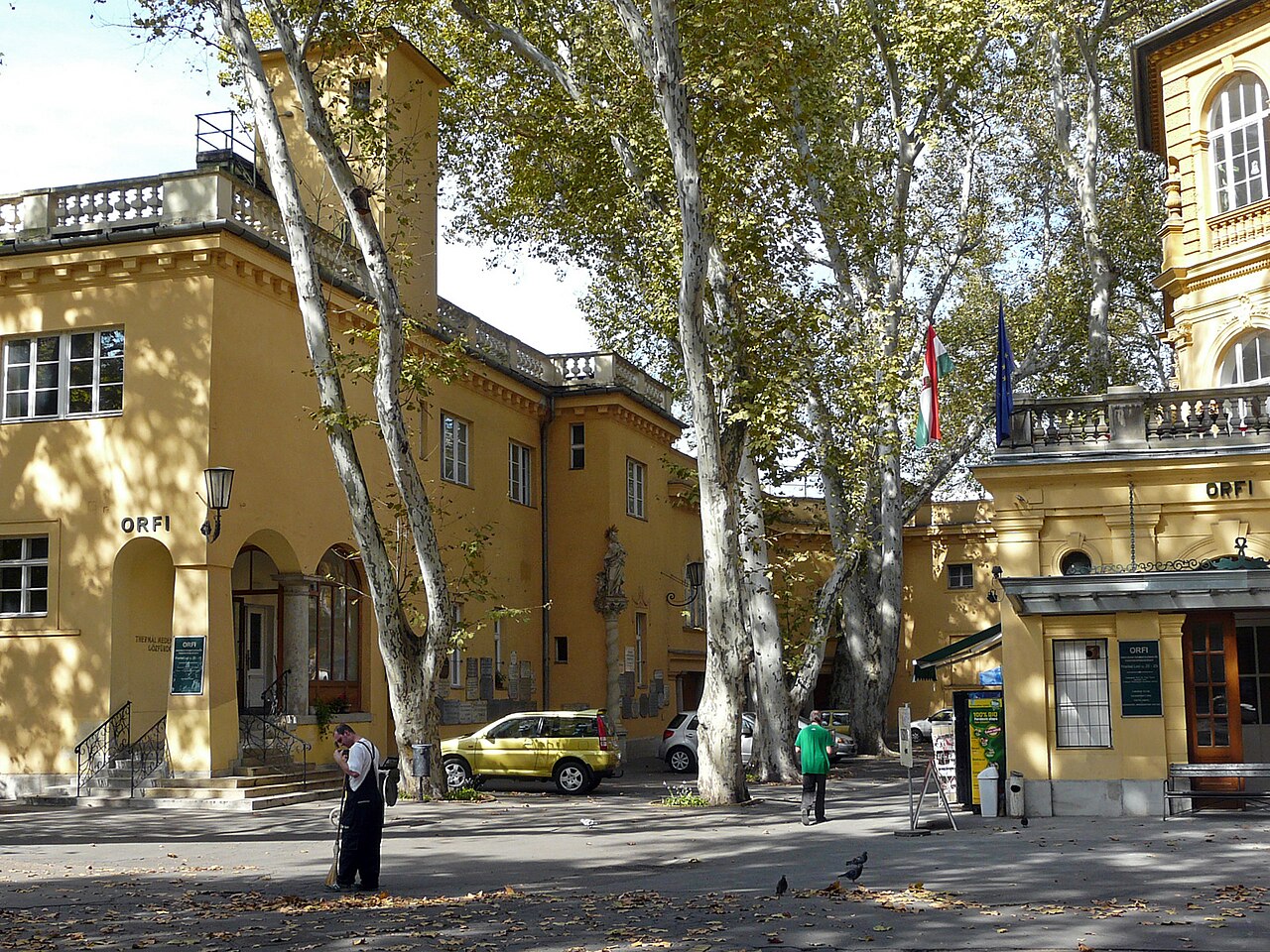 The garden and historic buildings at Lukács Thermal Bath