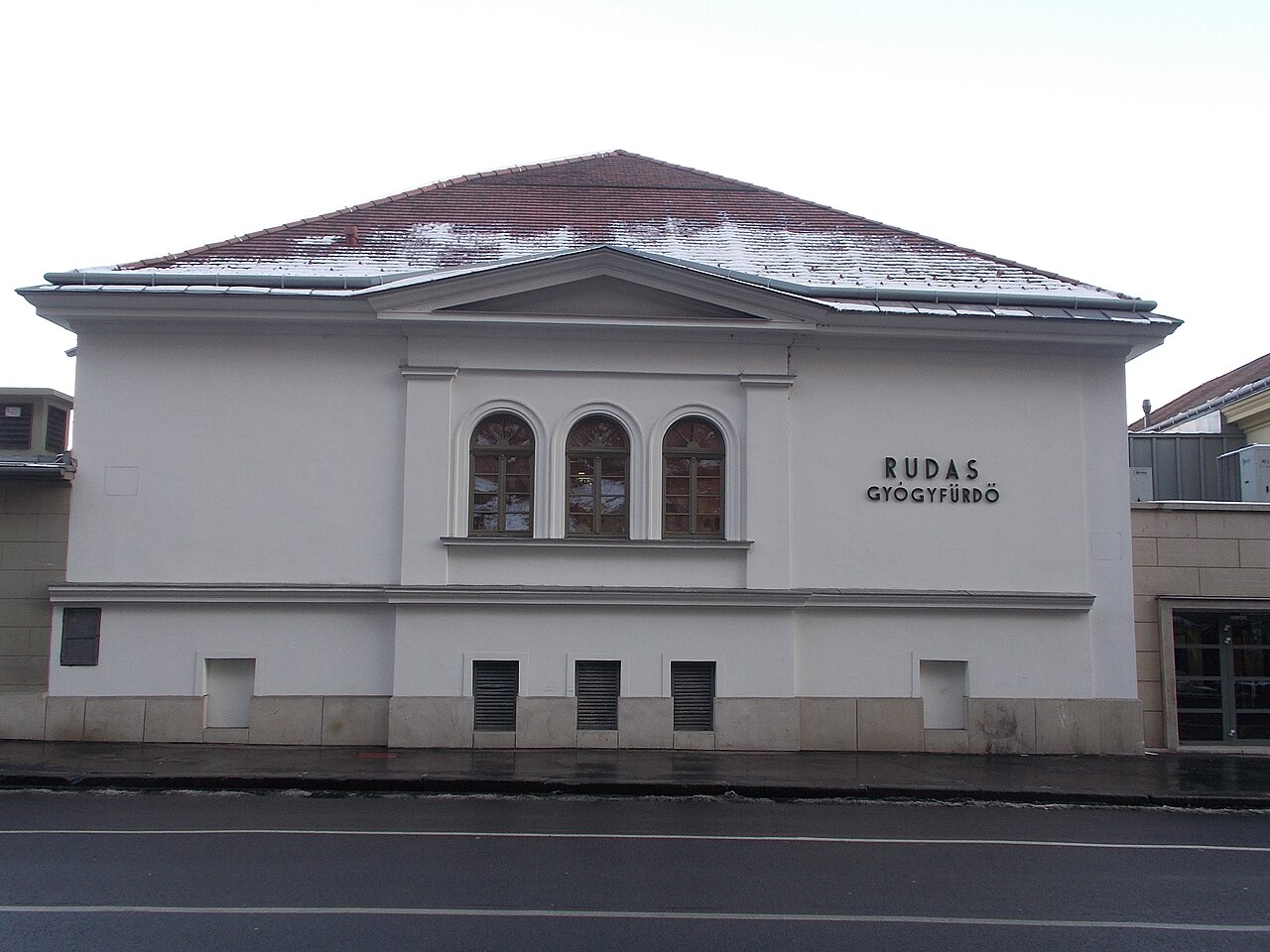 The historic domed Rudas Bath building